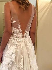 A-Line/Princess V-Neck Beach Wedding Dress with Appliques