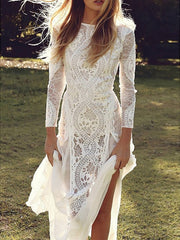 Sheath / Column Beach Wedding Dress 3/4 Length Sleeves with Appliques