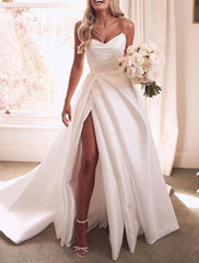 A-Line/Princess Sweetheart Wedding Dresses Court Train With Split Front